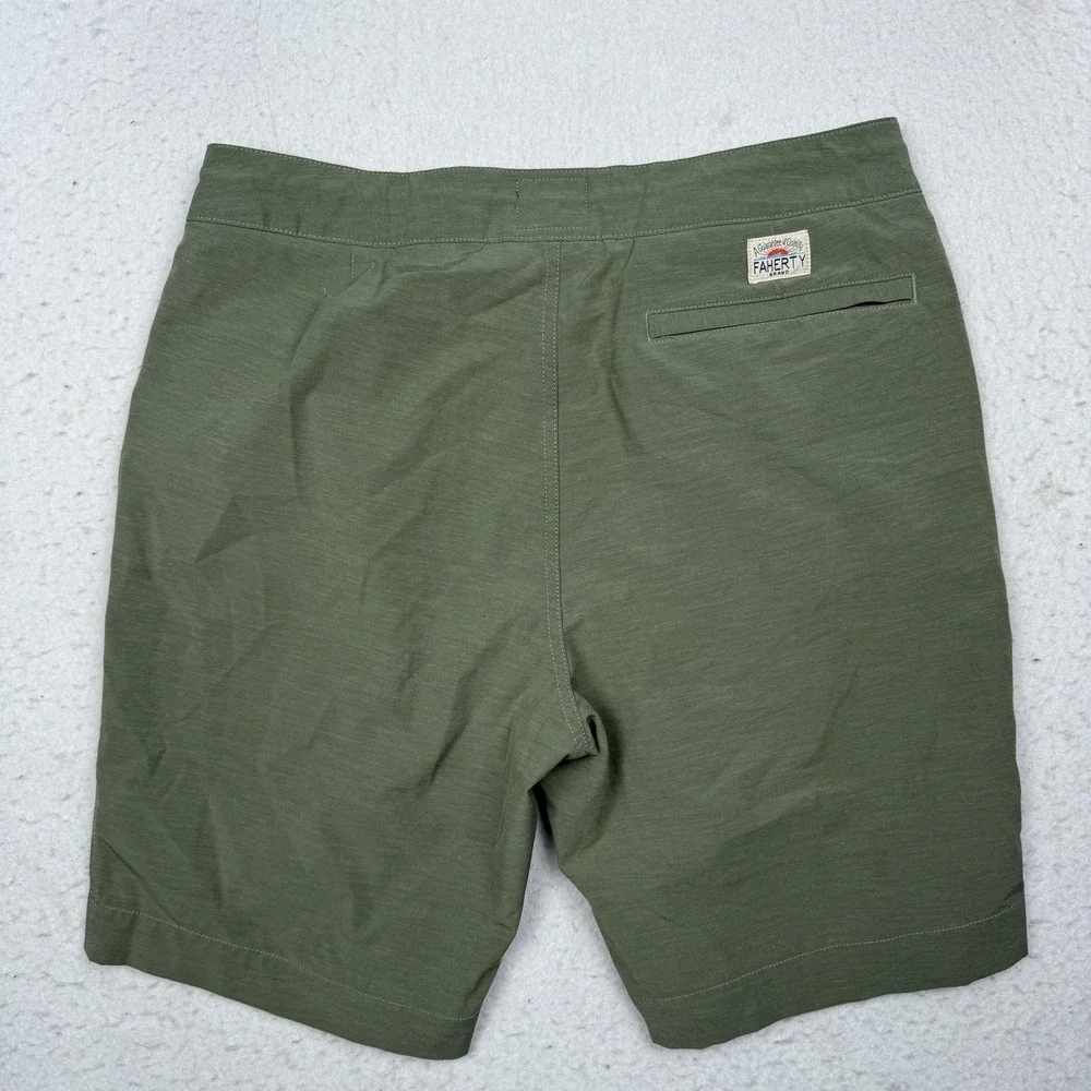 Faherty All Day Shorts Mens 32 Green Chino Stretch Microfiber 9 Inseam Casual